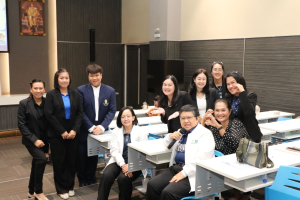 โครงการพัฒนาศักยภาพครูประจำการและครูพี่เลี้ยงให้มีคุณลักษณะของ Strong Teacher